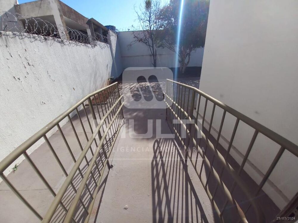 Casa, 3 quartos, 219 m² - Foto 13