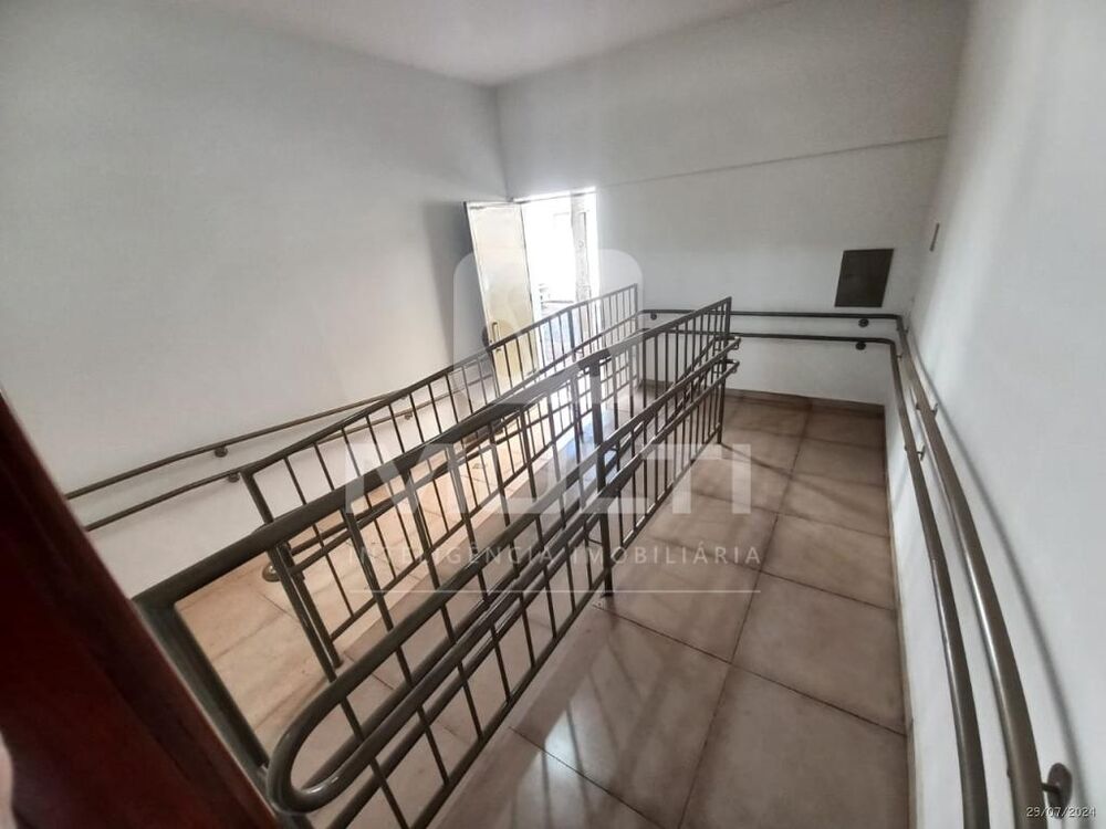 Casa, 3 quartos, 219 m² - Foto 1