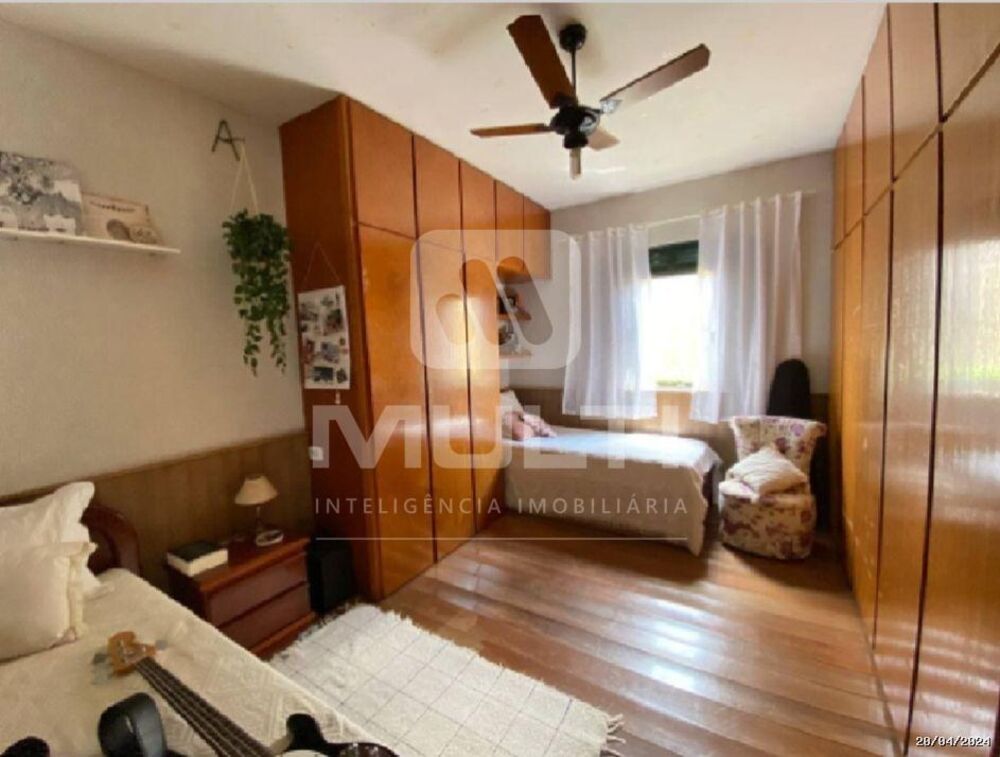 Casa, 3 quartos, 270 m² - Foto 17