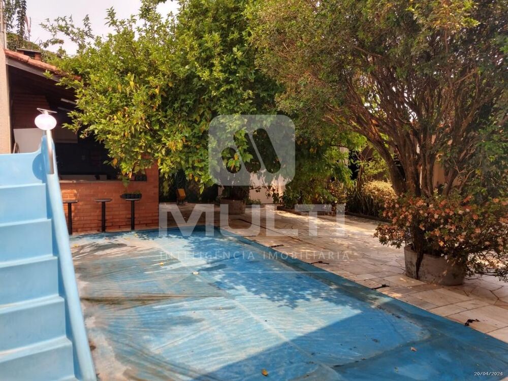 Casa, 3 quartos, 270 m² - Foto 12