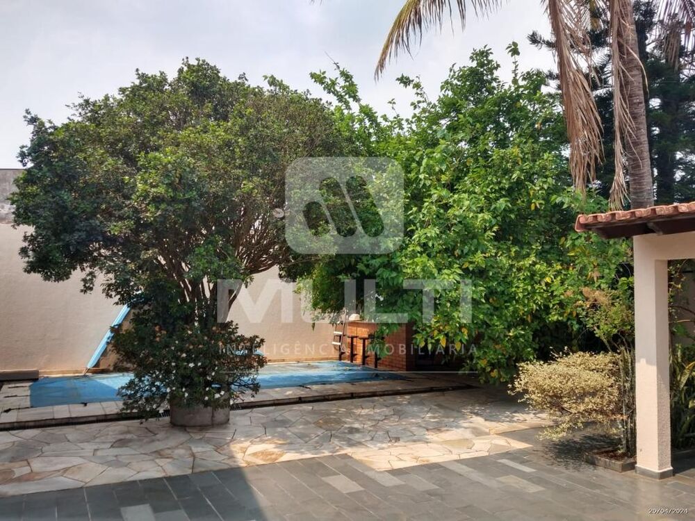 Casa, 3 quartos, 270 m² - Foto 13
