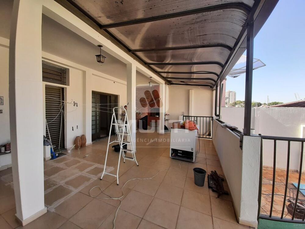 Casa, 4 quartos, 326 m² - Foto 3