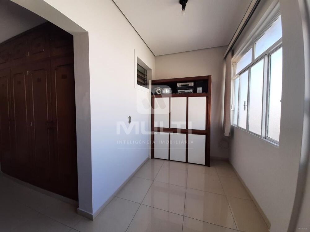 Casa, 4 quartos, 326 m² - Foto 31