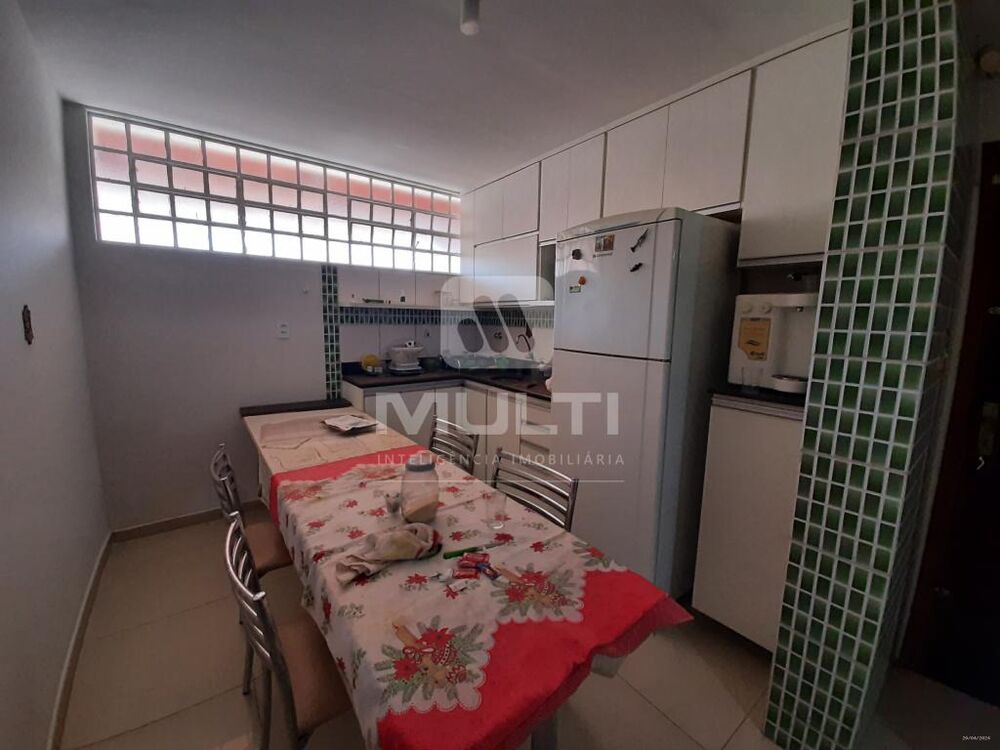 Casa, 4 quartos, 326 m² - Foto 25