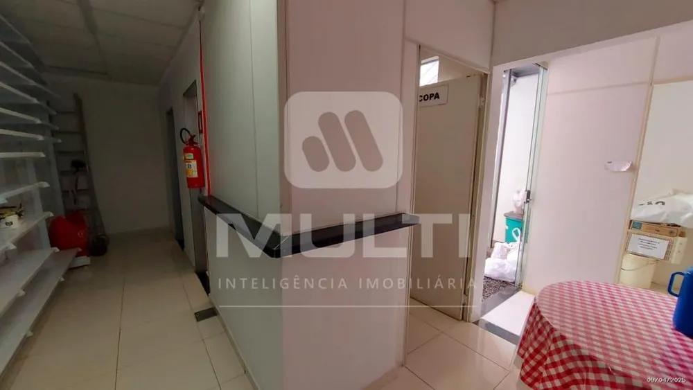 Apartamento, 3 quartos, 229 m² - Foto 2