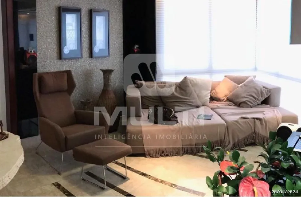 Apartamento, 3 quartos, 229 m² - Foto 1