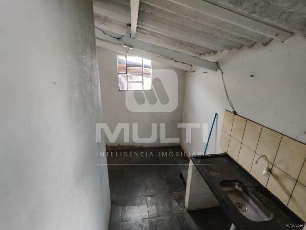 Casa, 7 quartos, 230 m² - Foto 11