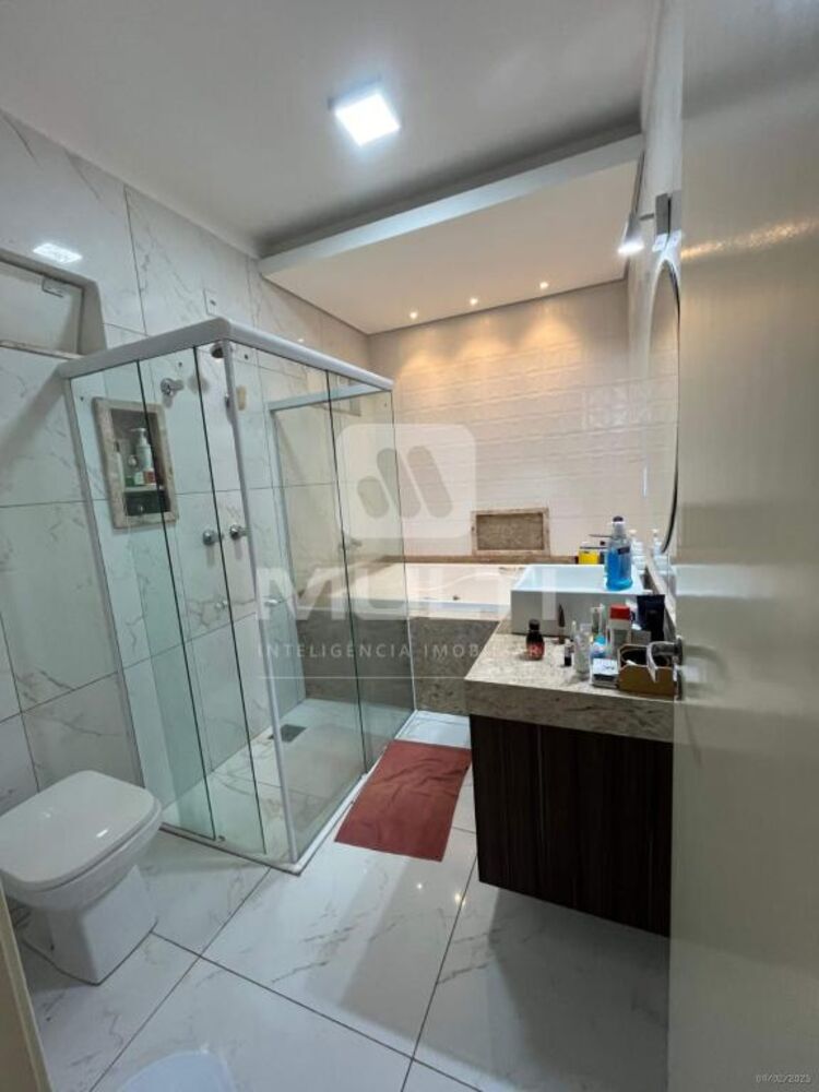 Casa, 3 quartos, 202 m² - Foto 4