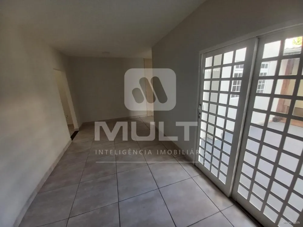 Casa, 4 quartos, 236 m² - Foto 9
