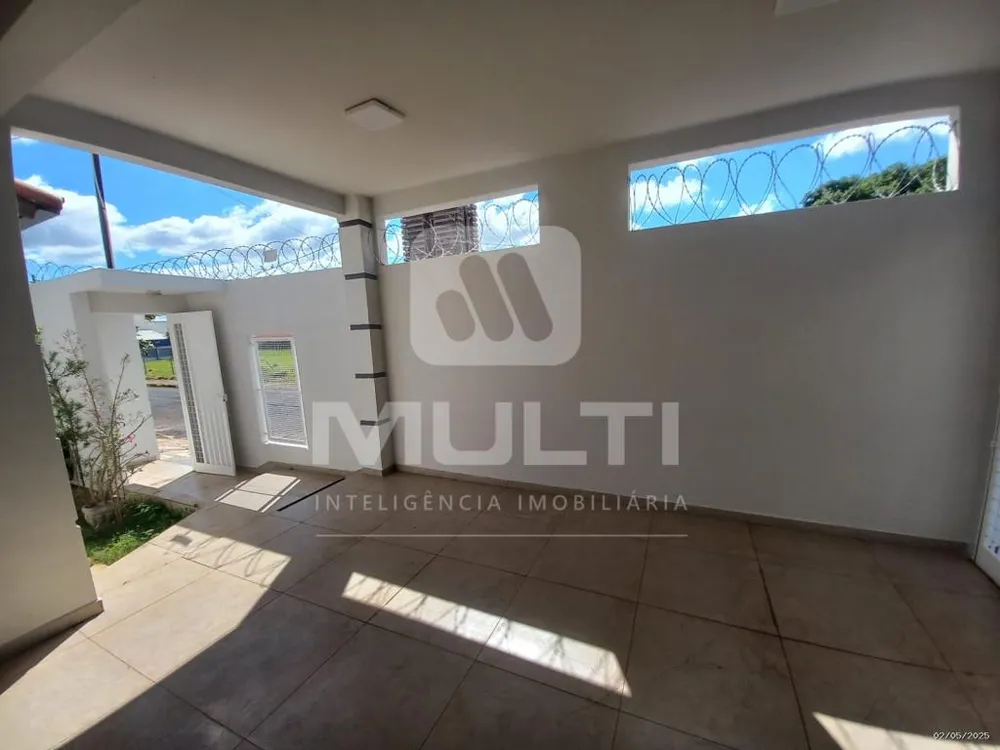 Casa, 4 quartos, 236 m² - Foto 3
