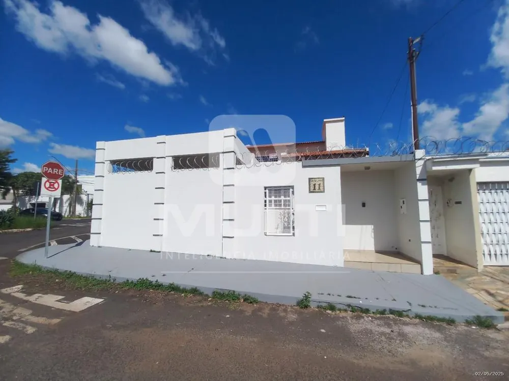 Casa, 4 quartos, 236 m² - Foto 1