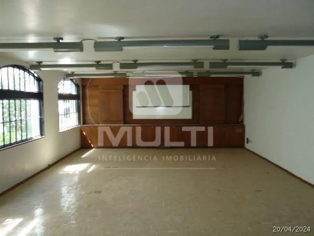 Casa, 4 quartos, 402 m² - Foto 1