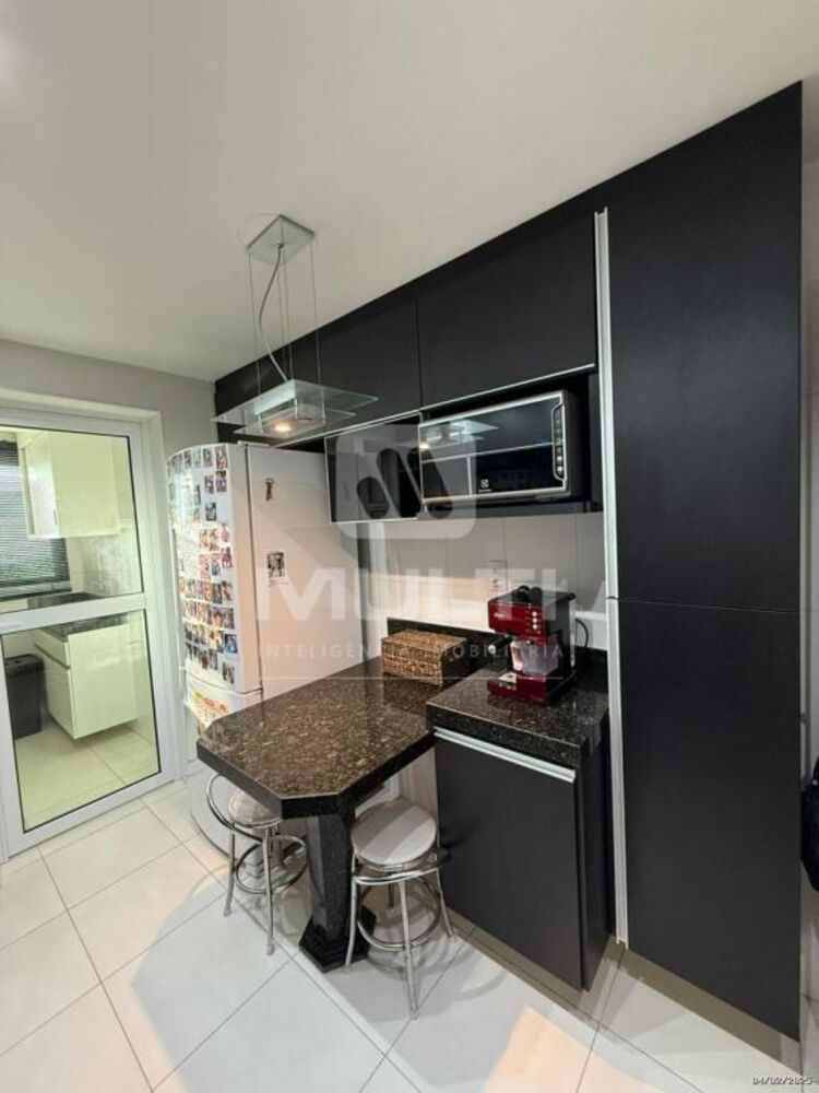 Apartamento à venda com 3 quartos, 117m² - Foto 7