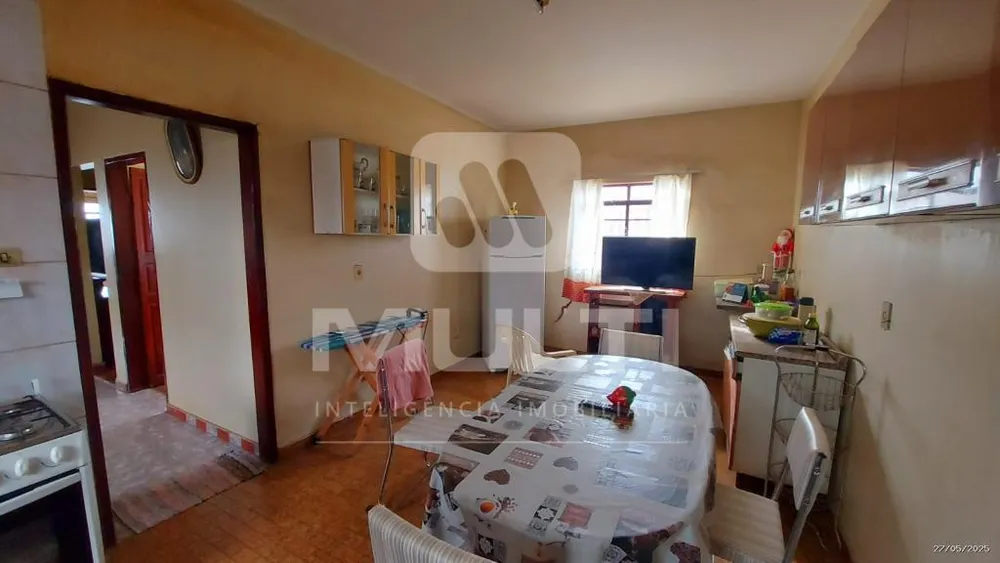 Casa, 3 quartos, 232 m² - Foto 4