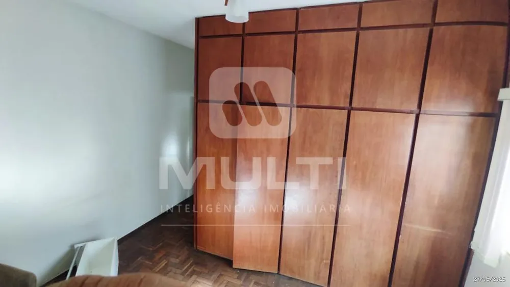 Casa, 4 quartos, 250 m² - Foto 4