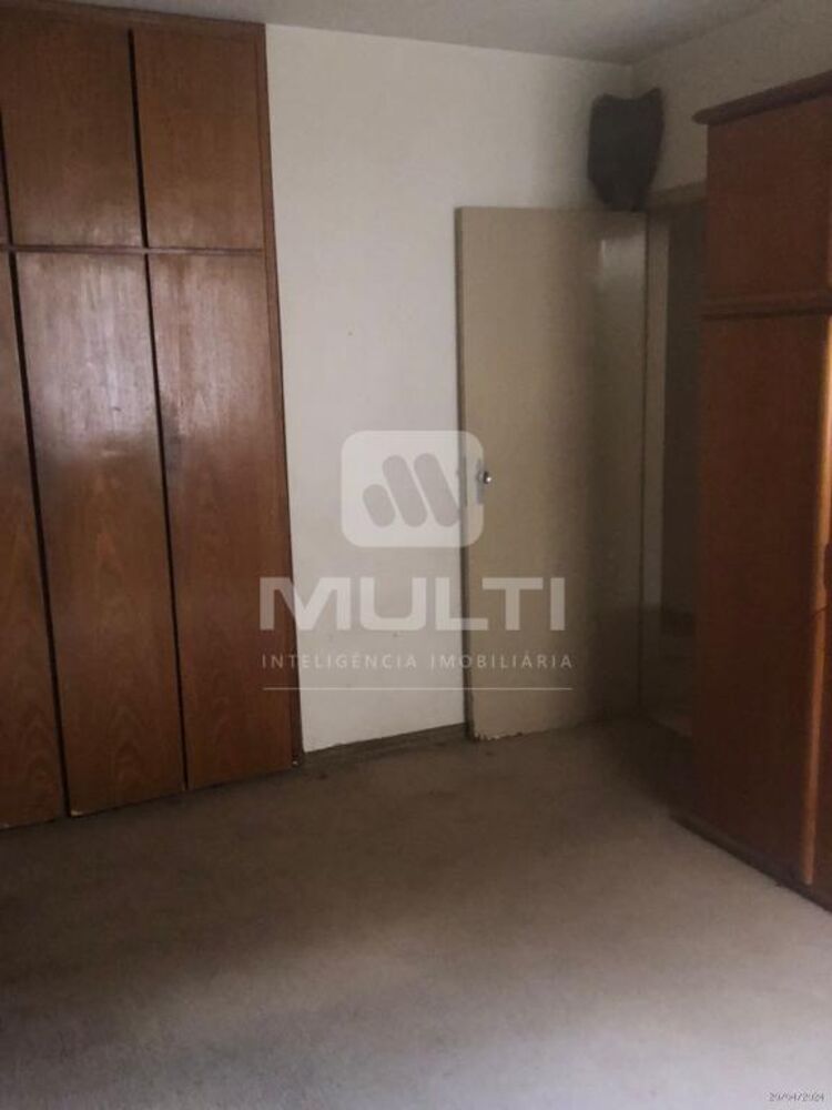 Casa, 3 quartos, 411 m² - Foto 3