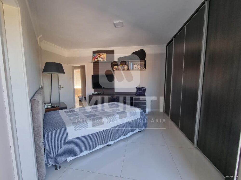 Casa, 4 quartos, 420 m² - Foto 1