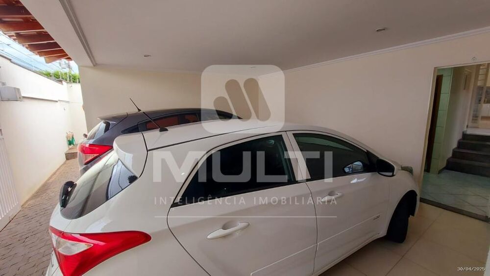 Casa à venda com 4 quartos, 380m² - Foto 21