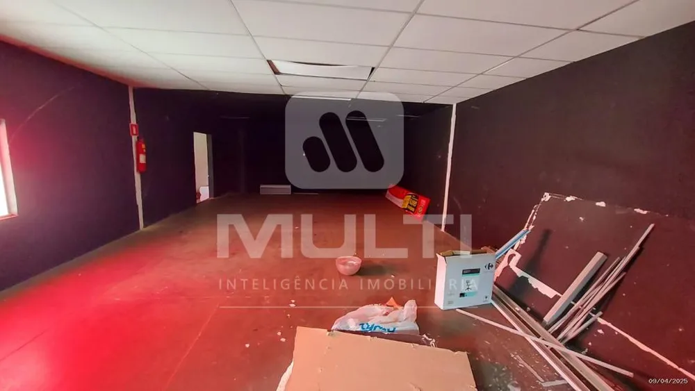 Casa, 1 quarto, 250 m² - Foto 2