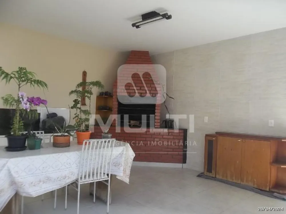 Casa, 3 quartos, 240 m² - Foto 7