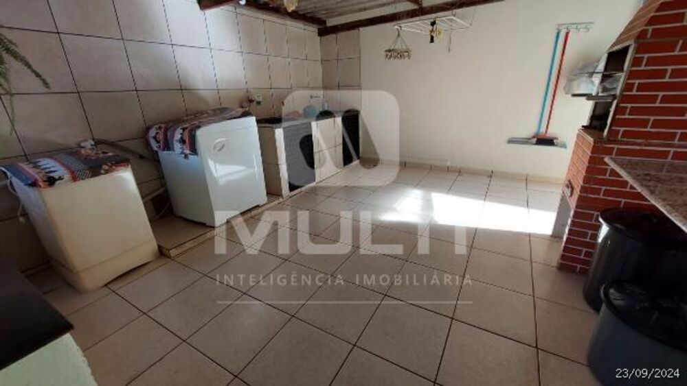Casa, 3 quartos, 250 m² - Foto 15