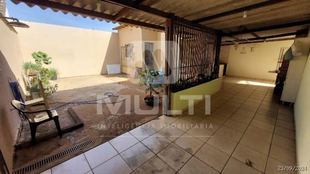 Casa, 3 quartos, 250 m² - Foto 1