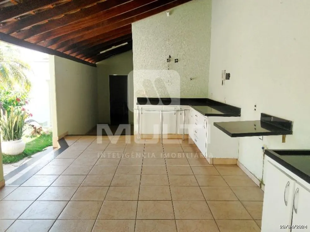Casa, 4 quartos, 156 m² - Foto 2