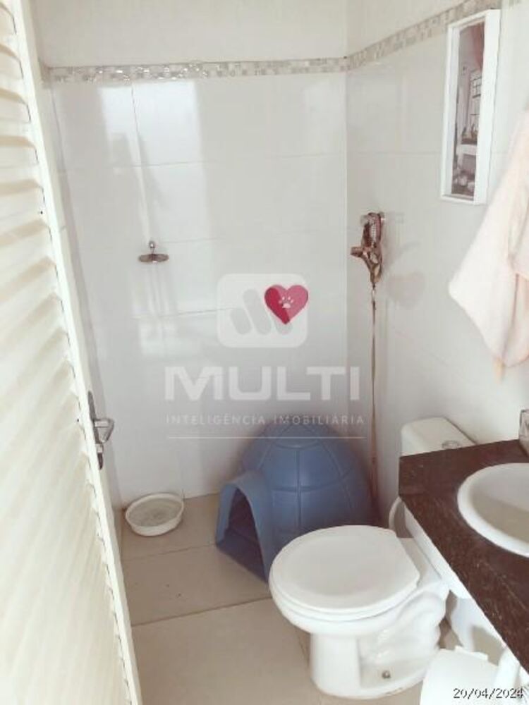 Casa, 3 quartos, 240 m² - Foto 2