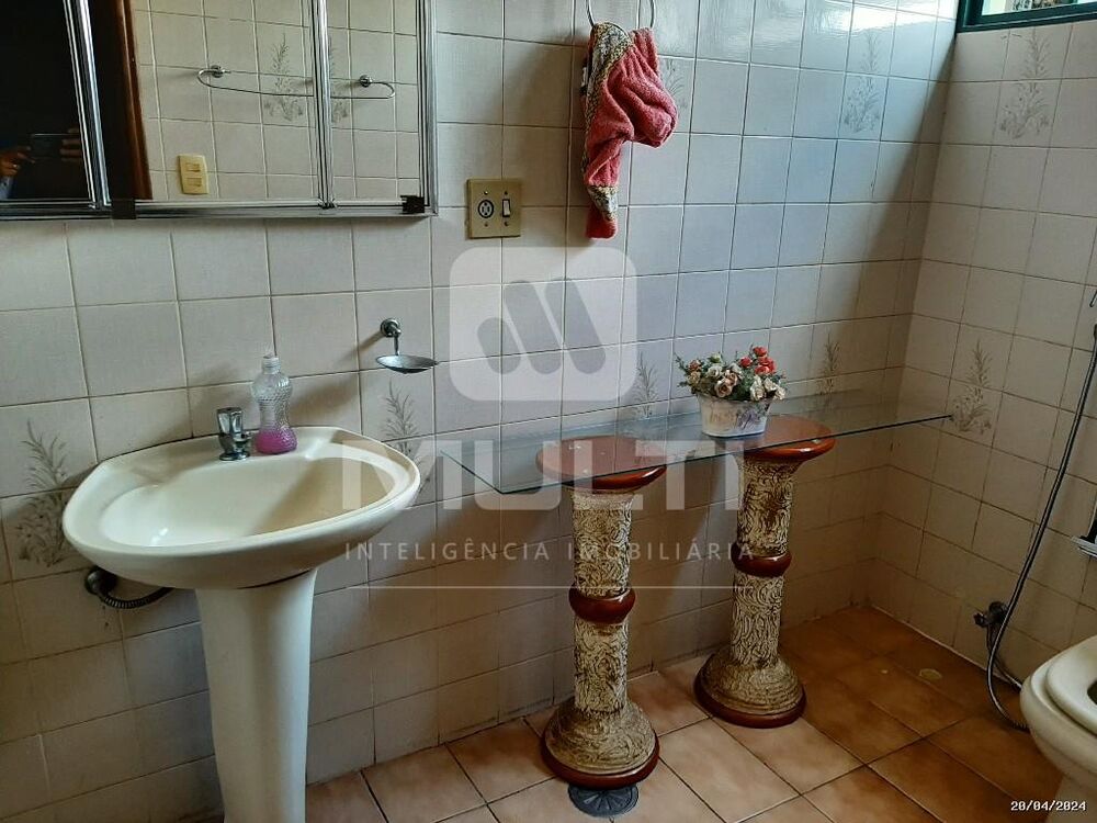 Casa, 3 quartos, 201 m² - Foto 13