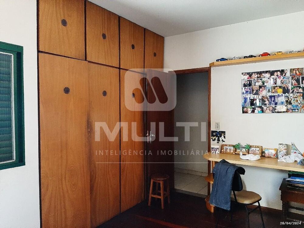 Casa, 3 quartos, 201 m² - Foto 4