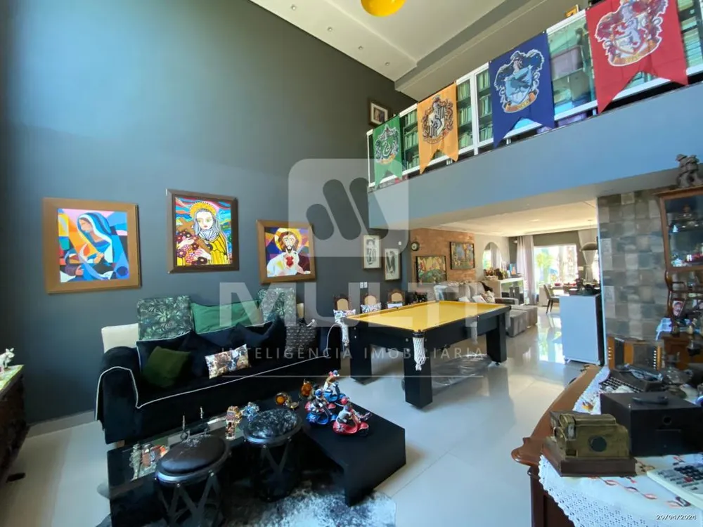 Casa, 3 quartos, 202 m² - Foto 2