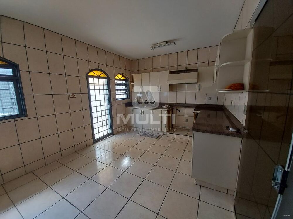 Casa, 5 quartos, 300 m² - Foto 17