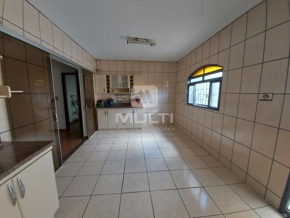 Casa, 5 quartos, 300 m² - Foto 5