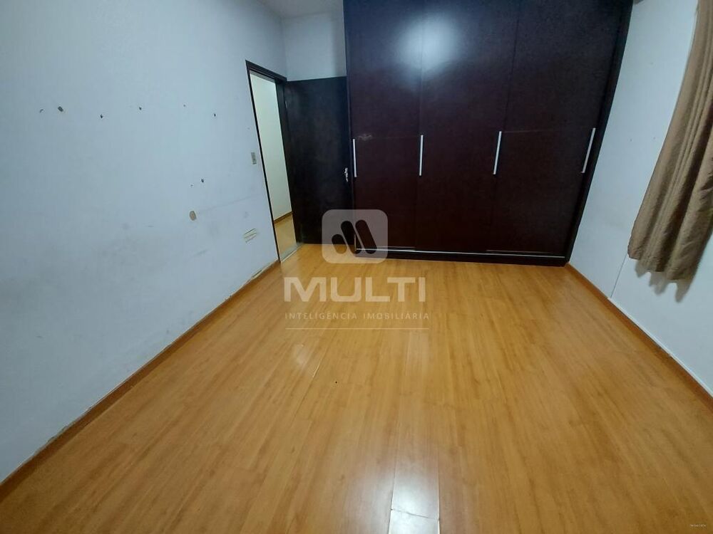 Casa, 5 quartos, 300 m² - Foto 16