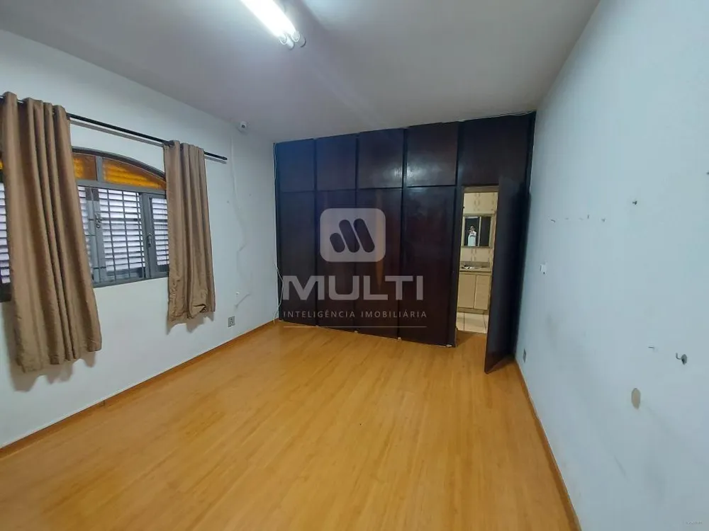 Casa, 5 quartos, 300 m² - Foto 17