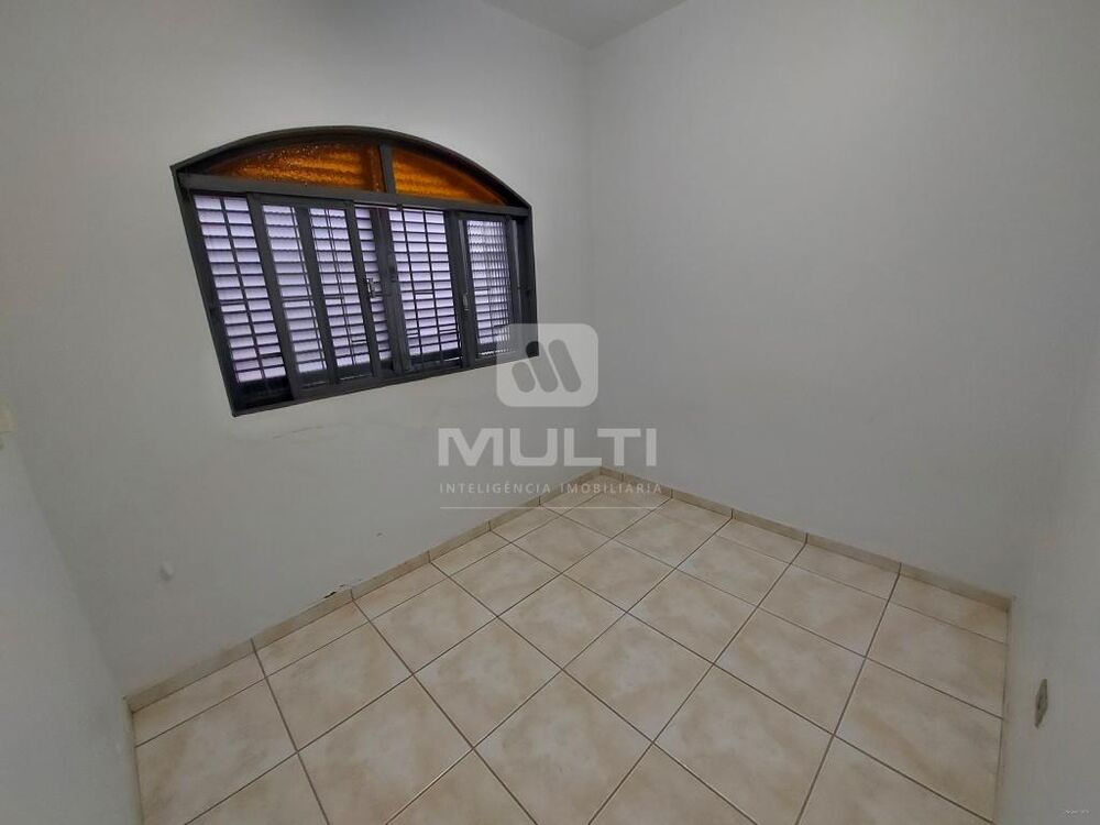 Casa, 5 quartos, 300 m² - Foto 2