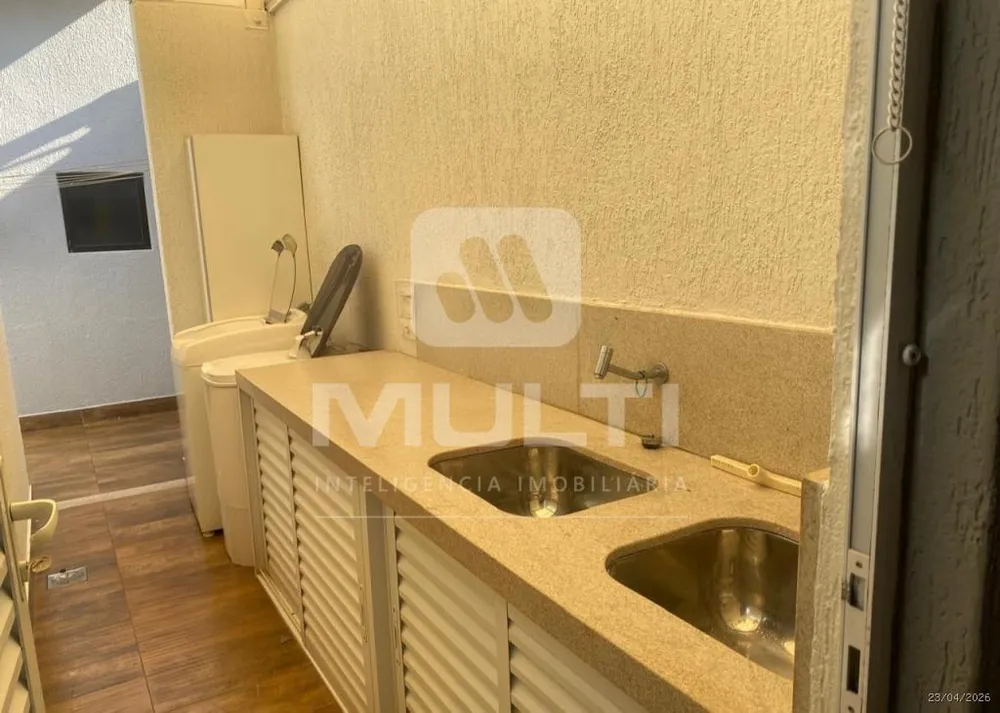 Casa, 3 quartos, 250 m² - Foto 9