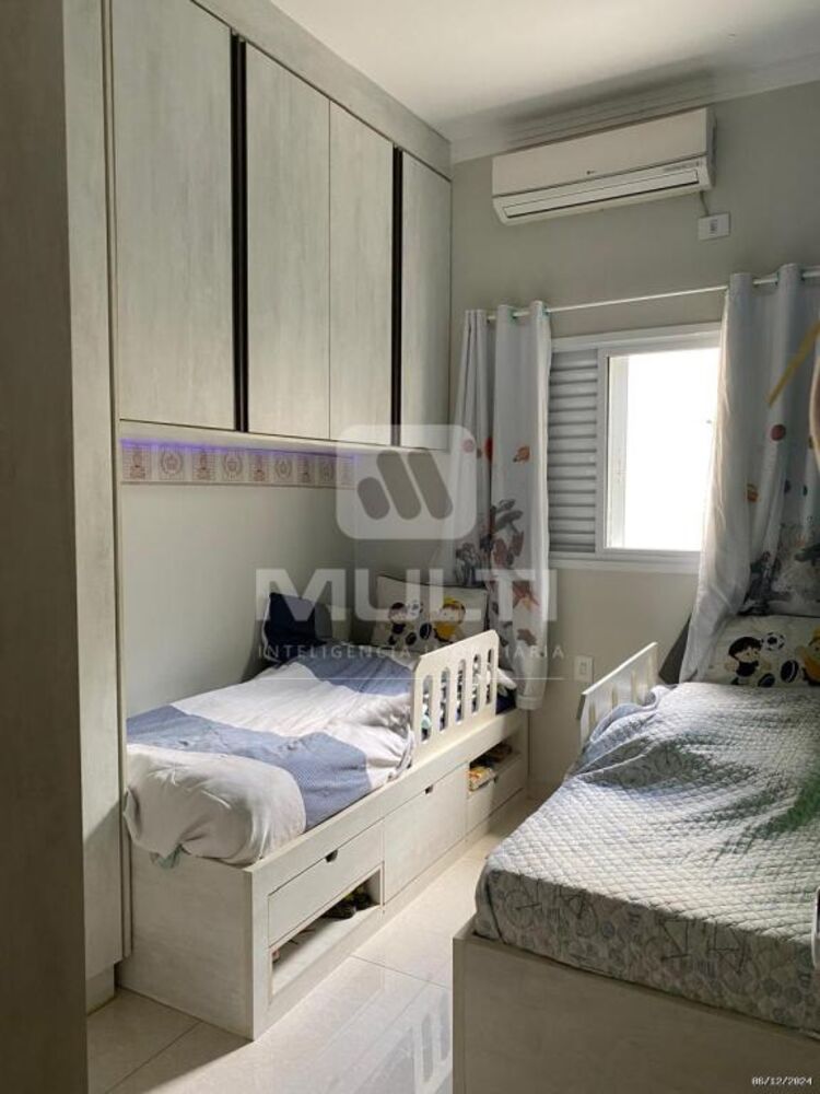 Casa, 3 quartos, 216 m² - Foto 15