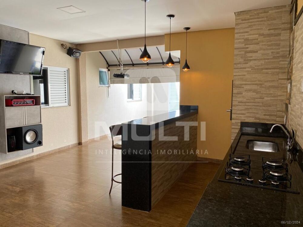 Casa, 3 quartos, 216 m² - Foto 9