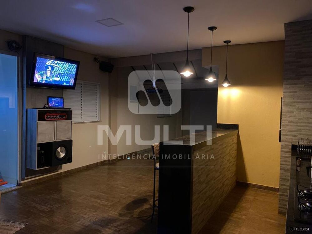 Casa, 3 quartos, 216 m² - Foto 24