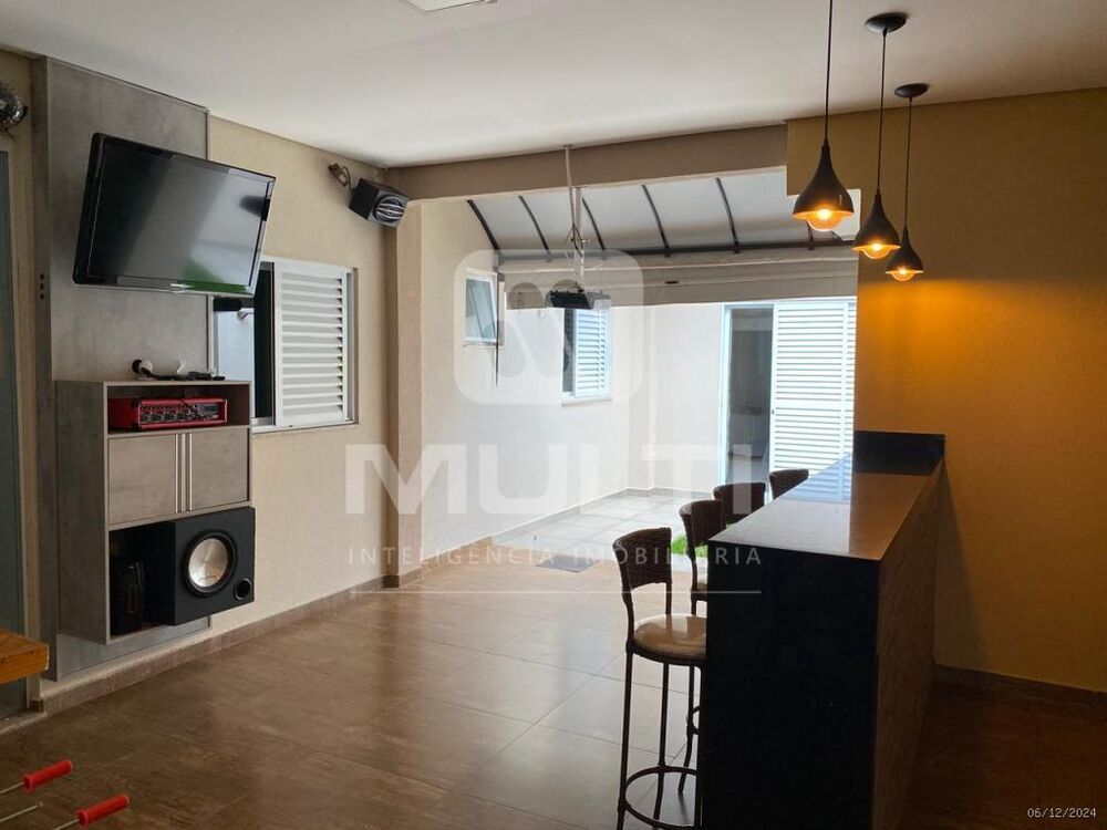 Casa, 3 quartos, 216 m² - Foto 19