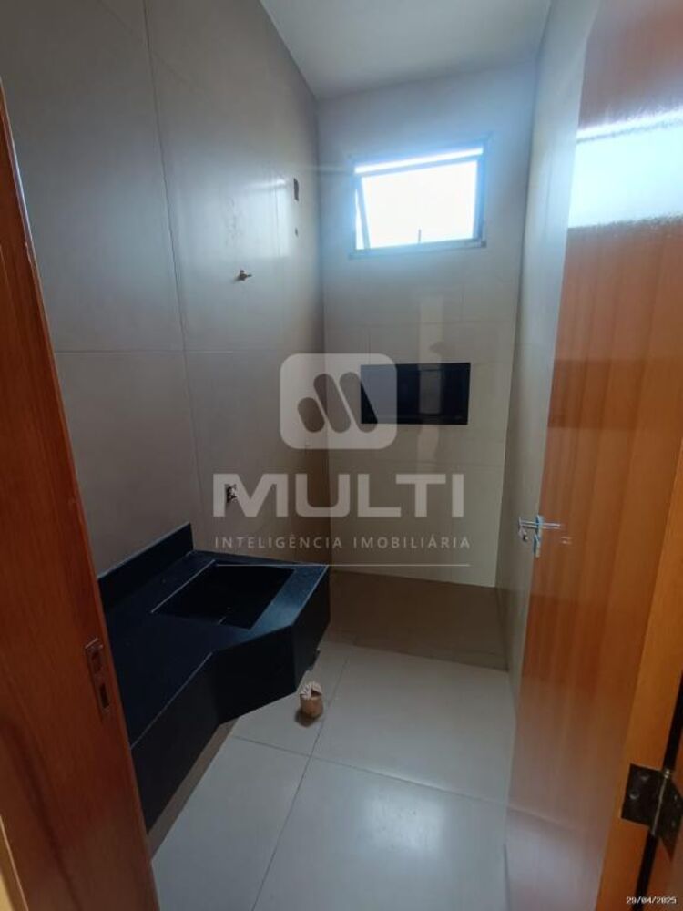 Casa, 3 quartos, 122 m² - Foto 1