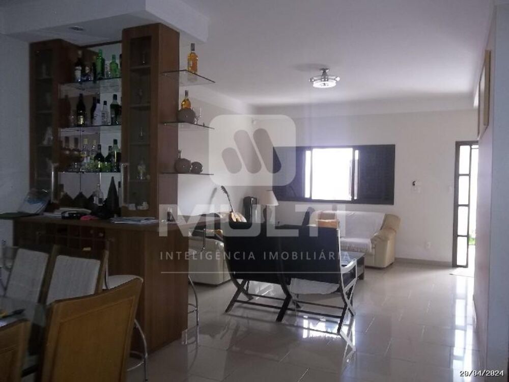 Casa, 4 quartos, 438 m² - Foto 18