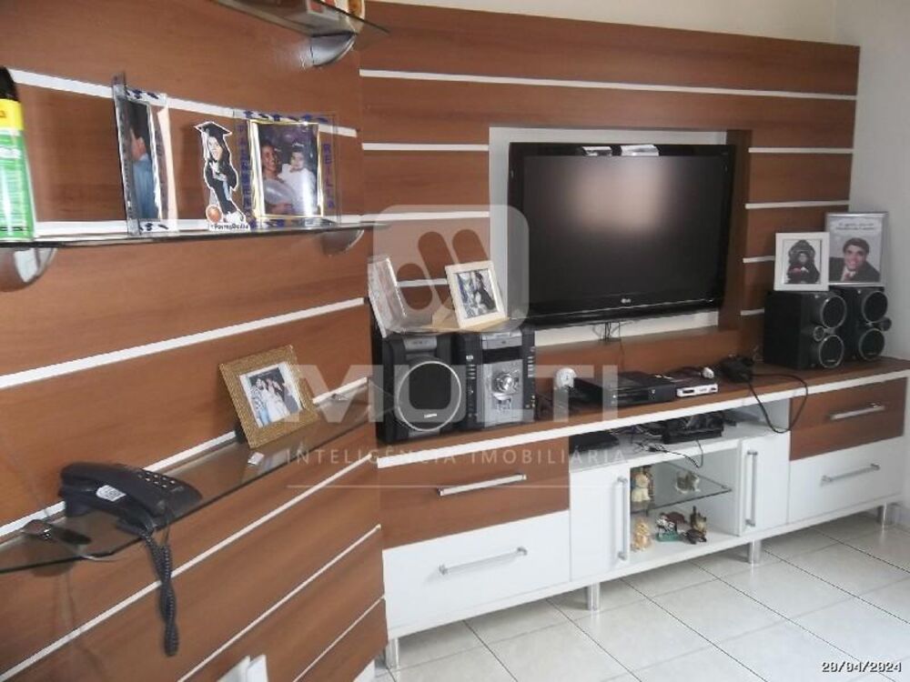 Casa, 4 quartos, 438 m² - Foto 2