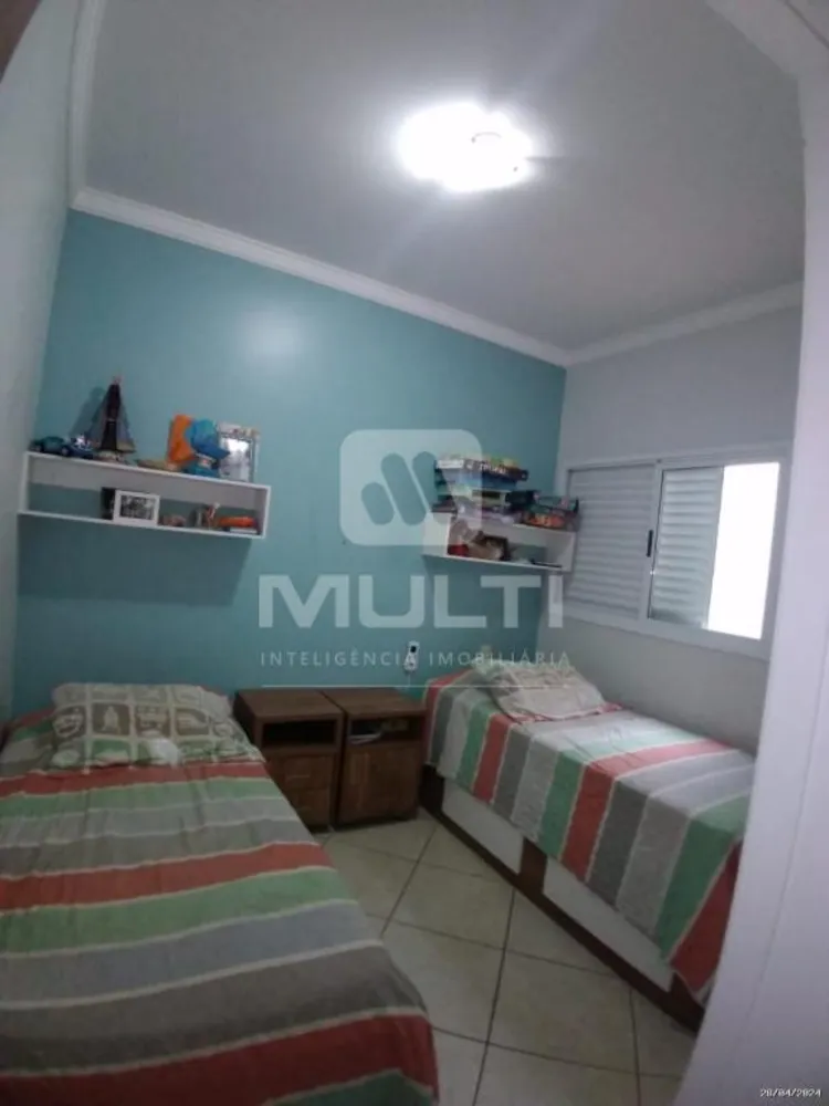 Casa, 3 quartos, 253 m² - Foto 26