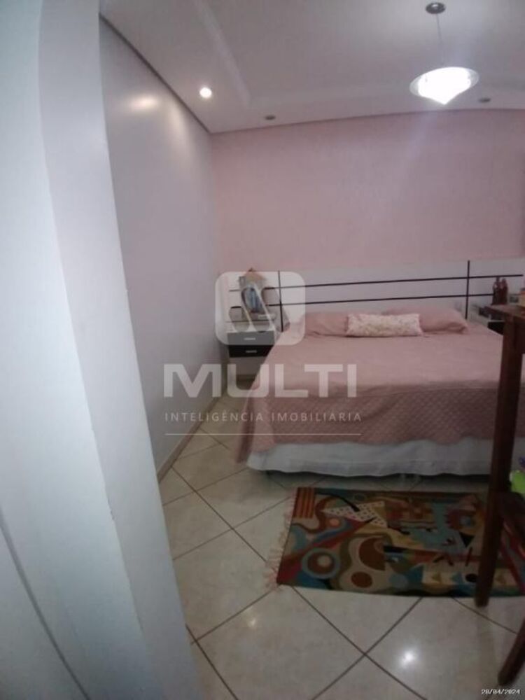 Casa, 3 quartos, 253 m² - Foto 17