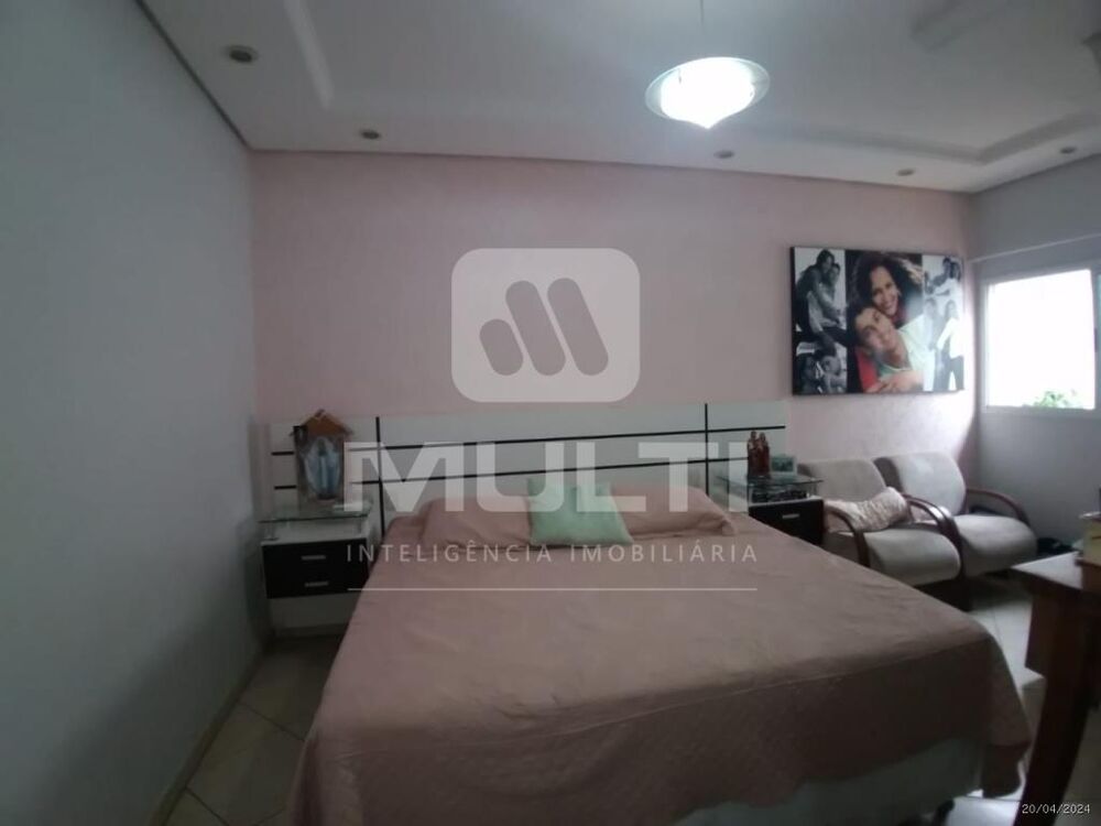 Casa, 3 quartos, 253 m² - Foto 9