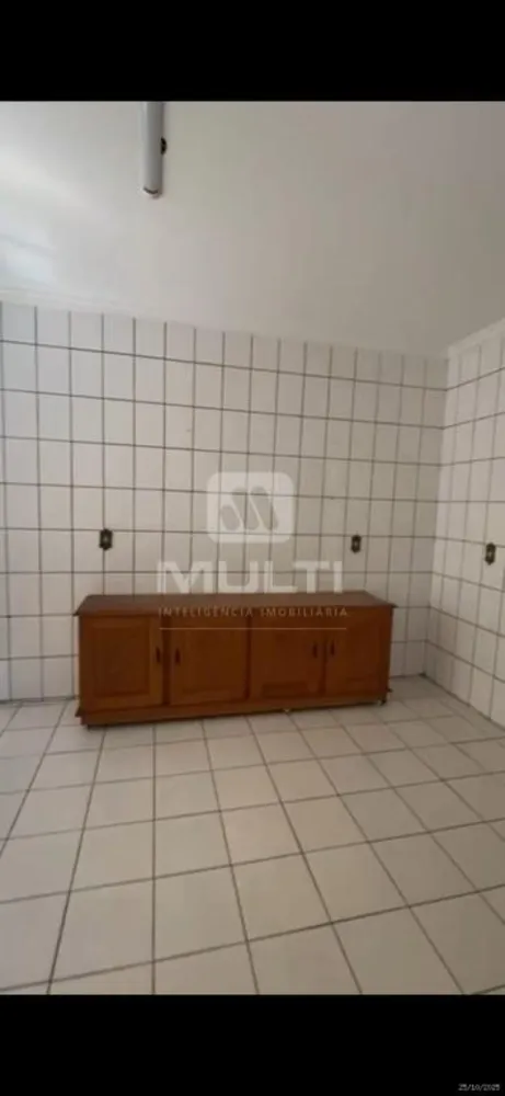 Casa, 3 quartos, 253 m² - Foto 21