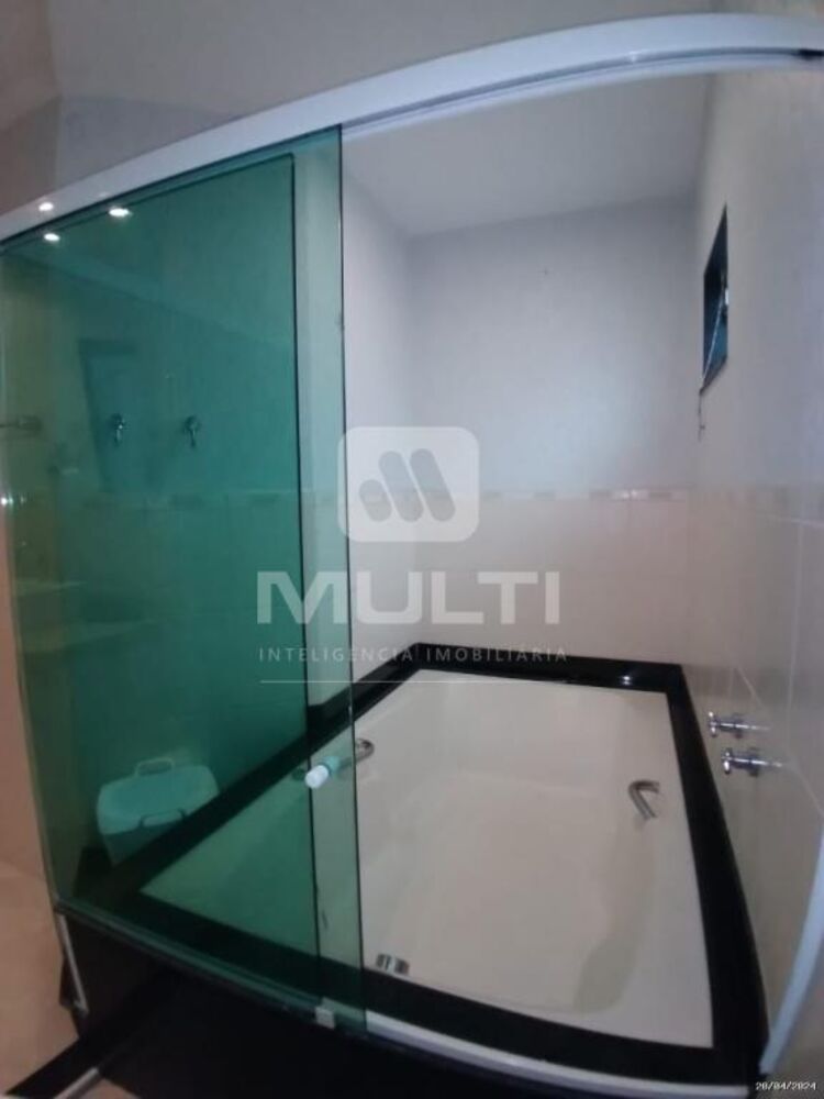 Casa, 3 quartos, 253 m² - Foto 11
