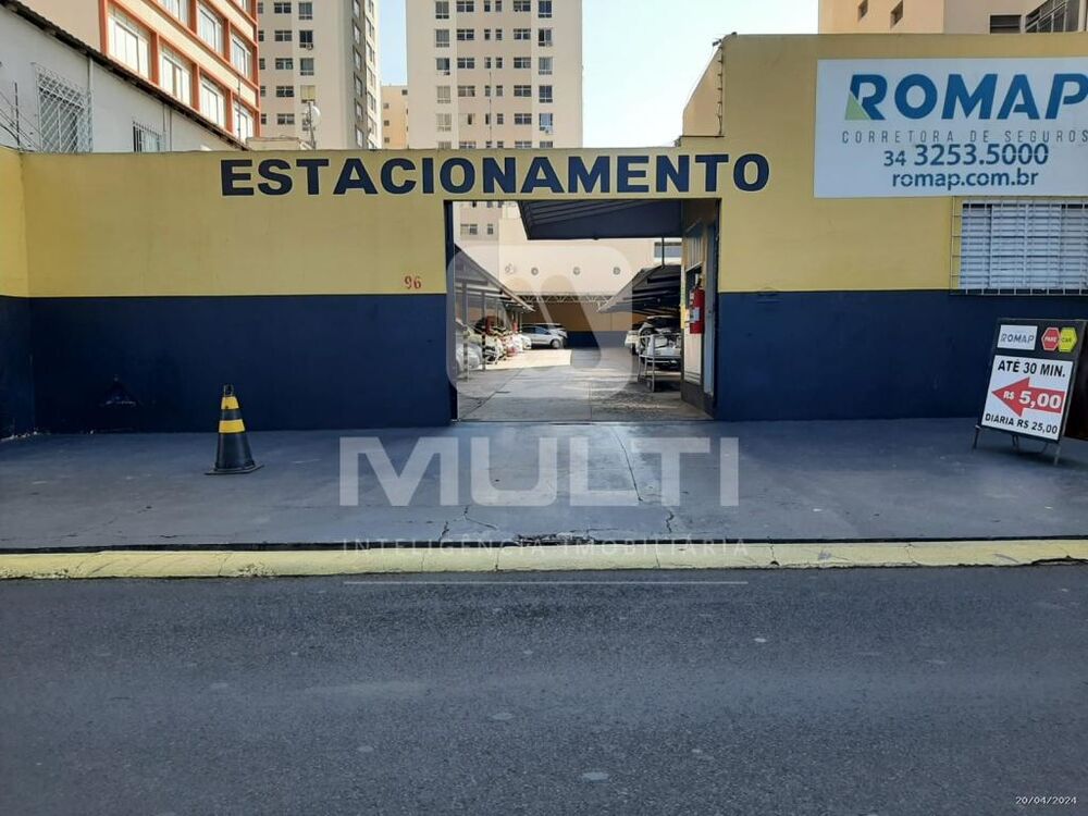 Loteamento e Condomínio - Foto 2